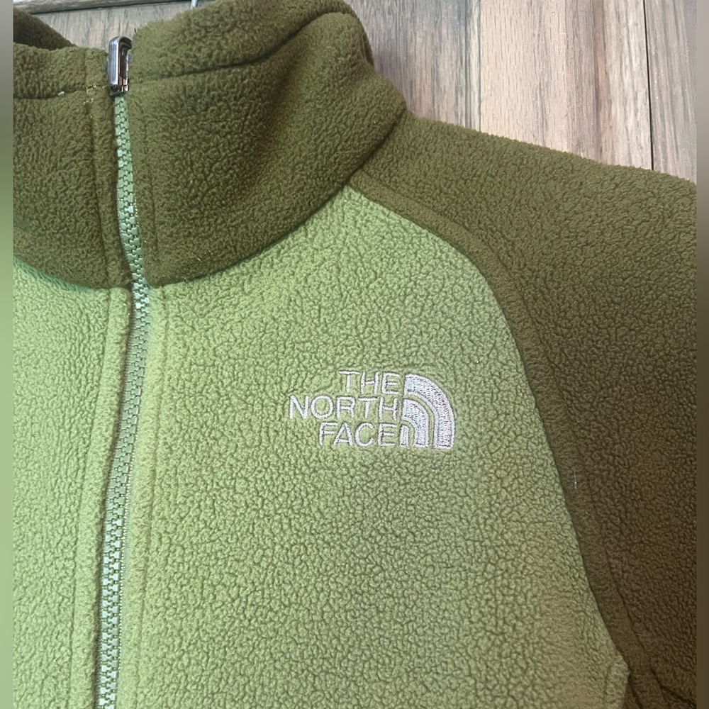 The North Face Two Toned Olive Green Fleece Zip-Up Jacket - Picture 2 of 5